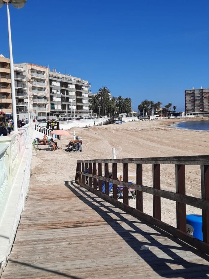 Студия На Белоснежном Пляже Los Locos Torrevieja Esterno foto
